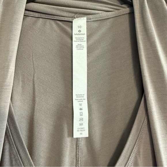 Lululemon Modal Long Sleeve Top V Neck Comfy Taupe Color Size 10 - Picture 7 of 12